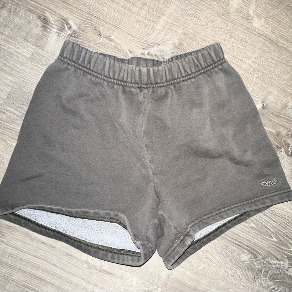 Aritzia Cozy Fleece 3” short